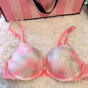 Victoria’s Secret Push Up Bra 36B